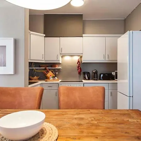 Villa Sleeps 4 Air Con Wifi T607990